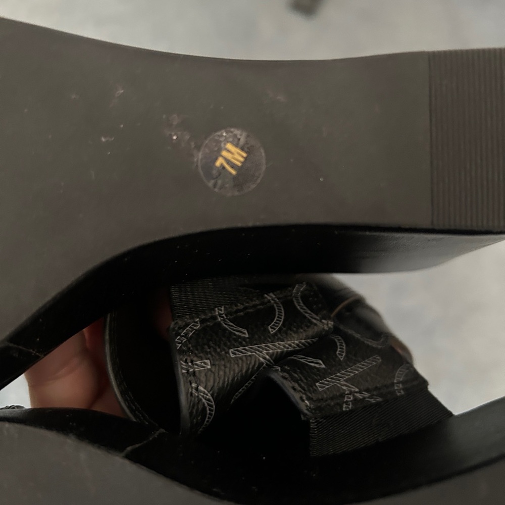 Calvin Klein Black Logo Sandals for Women 7M - Picture 5 of 5